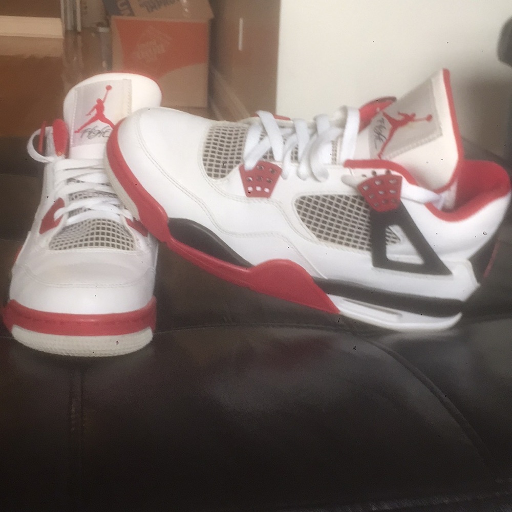 Retro 4 - Picture 2 of 5
